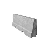 Concrete barrier with the dimensions 200x54x90