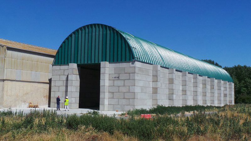 Betonblock bunker voor veiligheid van explosieve