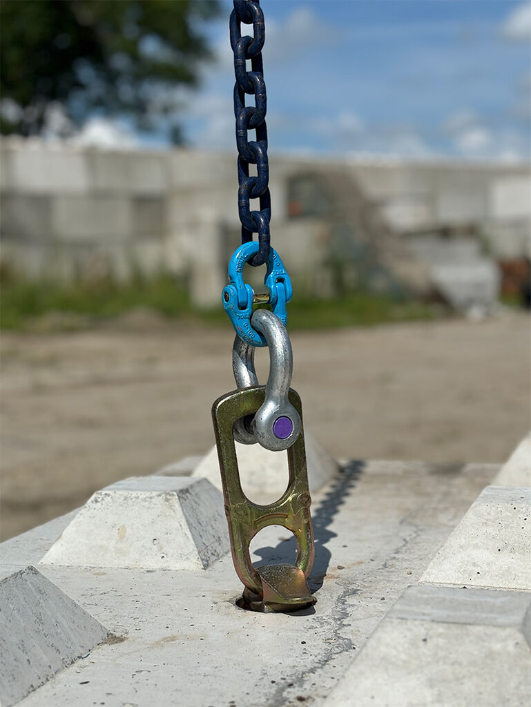 lifting concrete block with lifting anchor and lifting eye