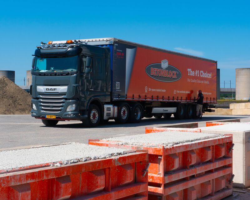 Betonblock® and SVZ: transporting concrete moulds throughout Europe