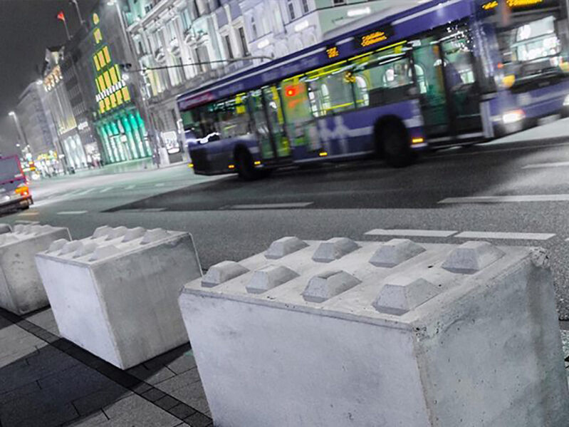 Betonblock road construction (2)